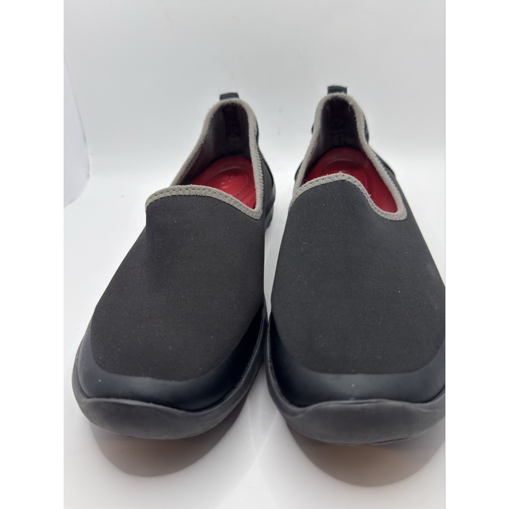 Crocs Women's Black Slip-On Comfort Shoes Size 9 Stretch Casual Walking